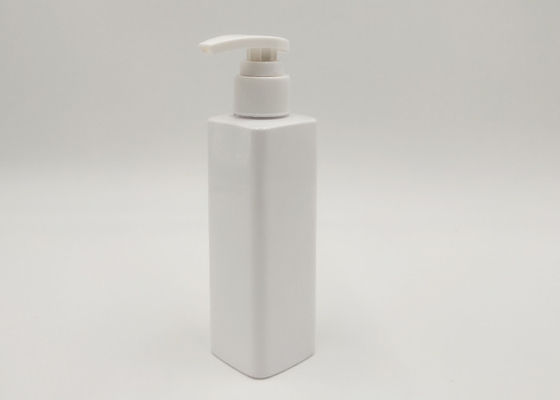 زجاجة محلول مربع اللون الأبيض مع مضخة محلول